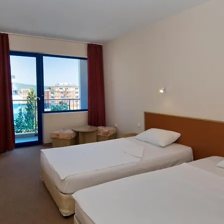 Хотел Nadia Приморско